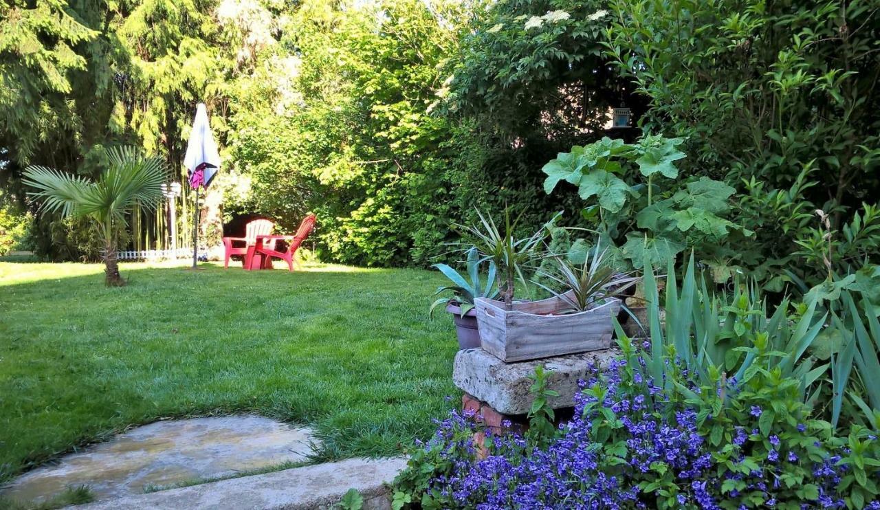Bed and Breakfast Le Clos Manceau Le Mans Exterior foto